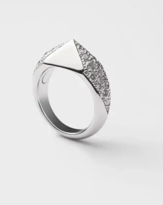 Eternal Gold Ring in White Gold with Diamonds