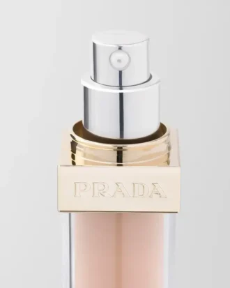 Prada Reveal Skin Optimizing Foundation – Lc5 – Light Cool