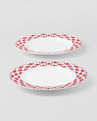 Set of Two Porcelain Dinner Plates – Vienna Red
