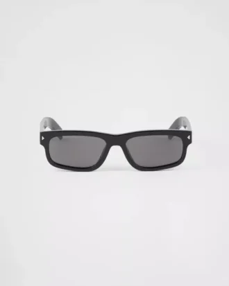 Sunglasses with the Iconic Metal Plaque