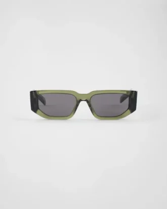 Sunglasses with the Triangle Logo