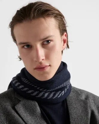 Wool and Cashmere Scarf